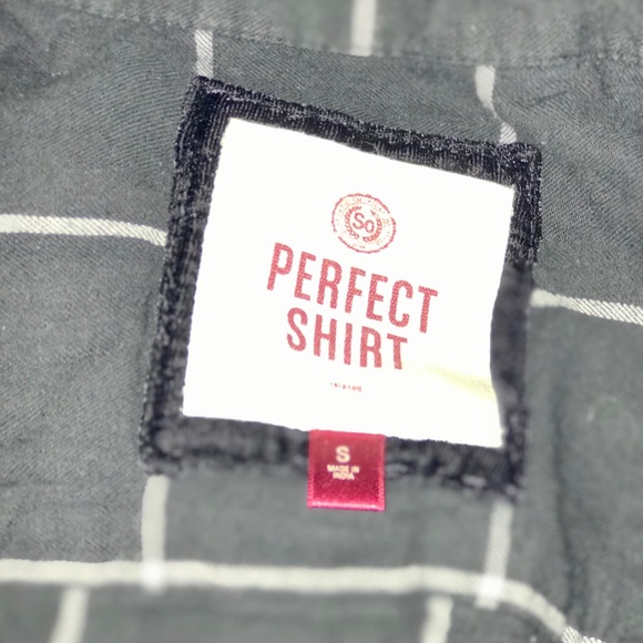 The perfect shirt size Small - Picture 3 of 4